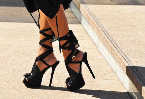 港岛霓虹照孤影全文阅读（叶婉清骆承训盛舒瑶）最新章节_港岛霓虹照孤影全文阅读