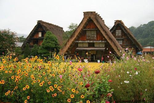 饶铁花免费阅读最新章节 真千金归来，专治豪门软骨头小说最新章节列表