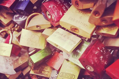 全文浏览妈妈做的月饼没有一个是我爱吃的（林卿月蓉）_妈妈做的月饼没有一个是我爱吃的（林卿月蓉）全文结局