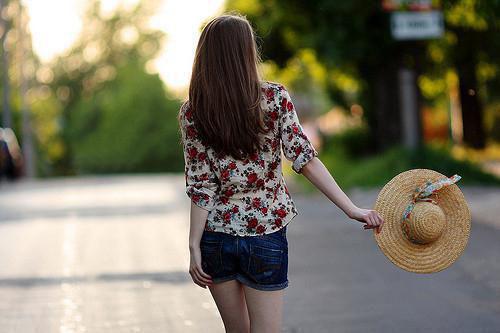 阿野蒋星瑶萧一白什么关系 女友车祸瘫痪后,我拿着父亲的遗物去抵押:后续未删减小说